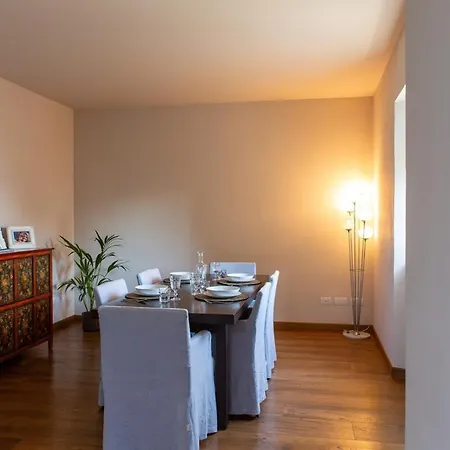 Toldino House 4 Min By Car To צ'רנוביו